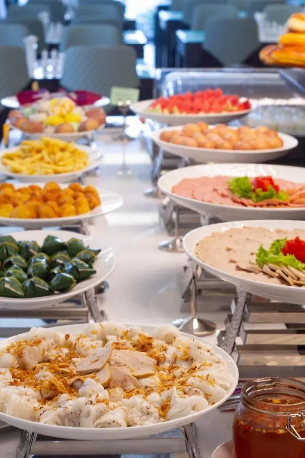 Cordial Grand Hotel Da Nang Beach Vietnam