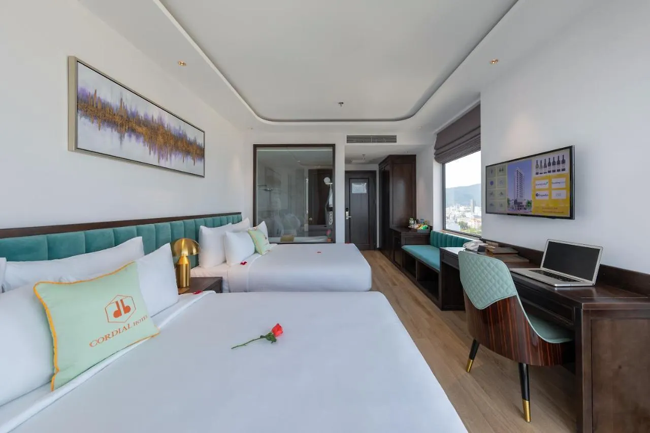 Cordial Grand Hotel Da Nang Beach