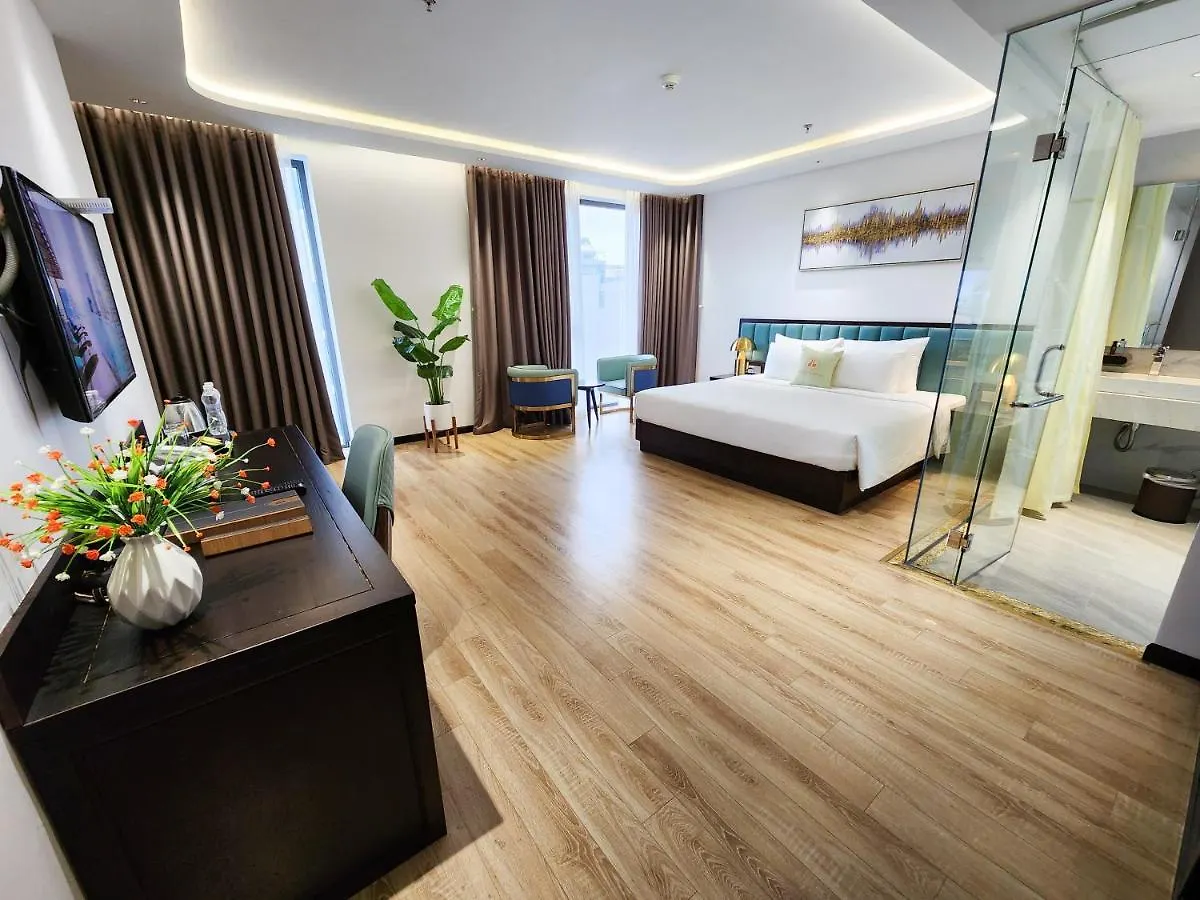 Cordial Grand Hotel Da Nang Beach